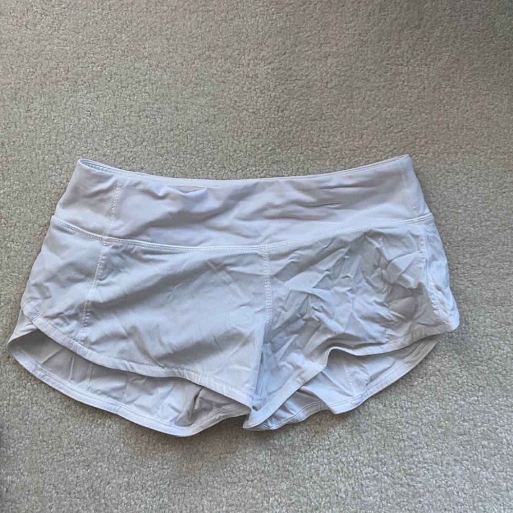 Lululemon White speed up lined shorts size 4